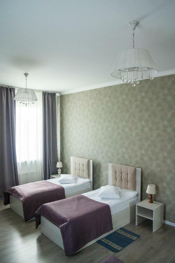 Sovskiye Prudy Hotel Kiev Extérieur photo