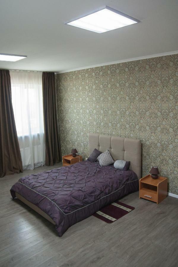Sovskiye Prudy Hotel Kiev Extérieur photo