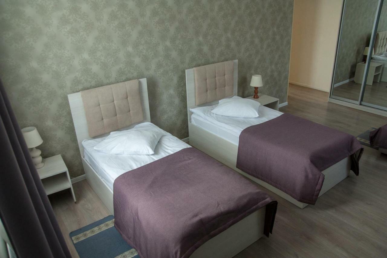 Sovskiye Prudy Hotel Kiev Extérieur photo