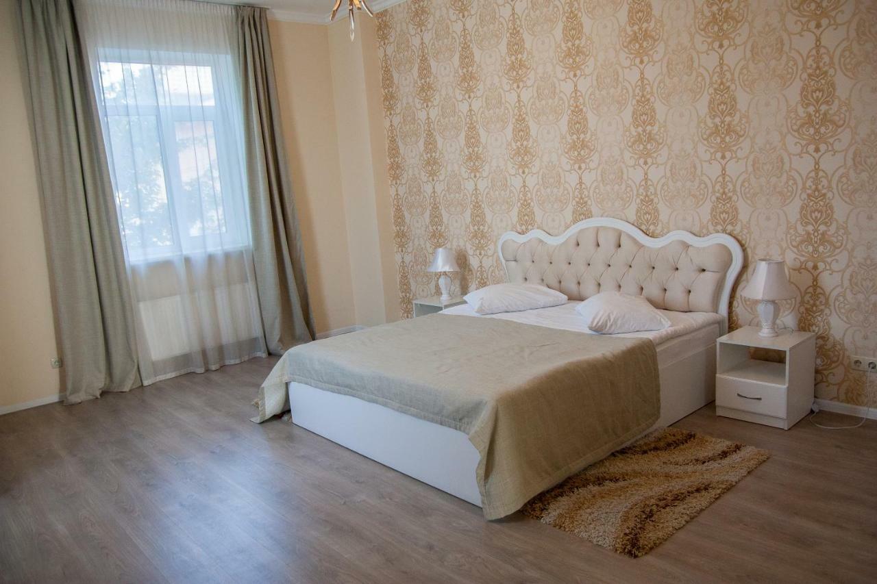 Sovskiye Prudy Hotel Kiev Extérieur photo